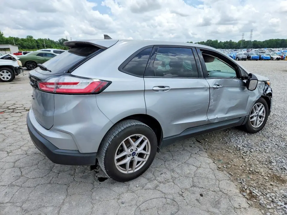 2021 FORD EDGE SE  