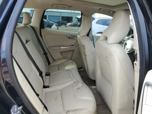 2016 VOLVO XC60 T5 PLATINUM  