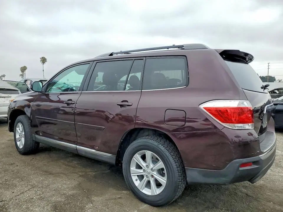 2011 TOYOTA HIGHLANDER BASE  