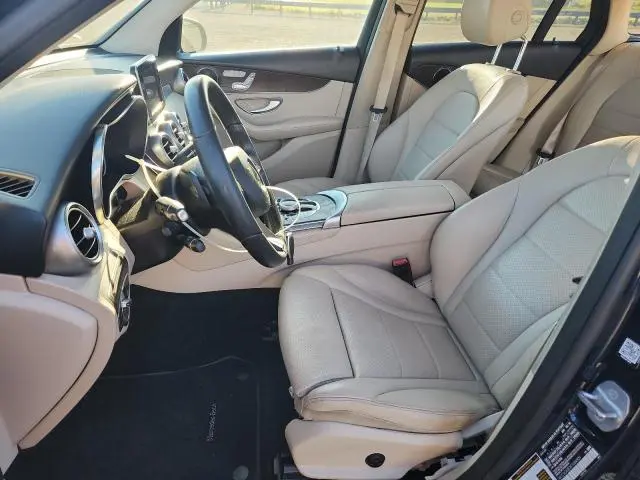 2019 MERCEDES-BENZ GLC 300  