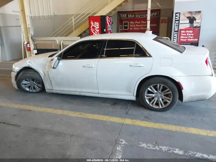 2015 CHRYSLER 300 LIMITED