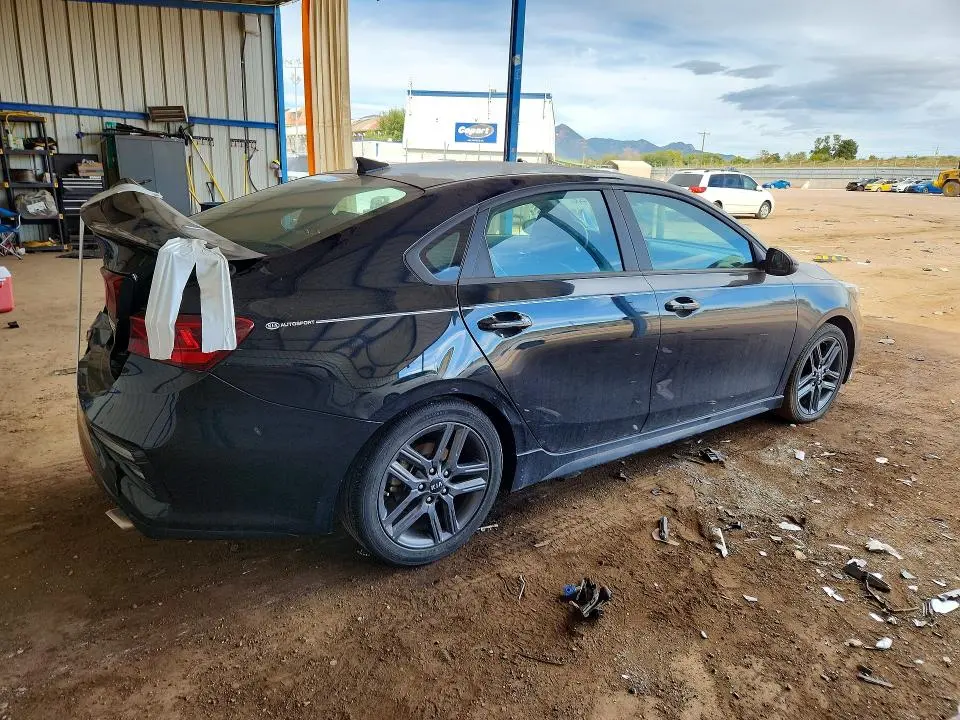 2021 KIA FORTE GT LINE  