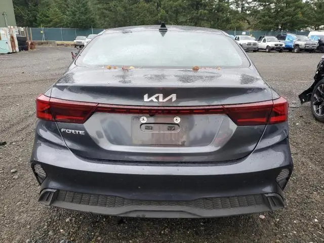2024 KIA FORTE LX  