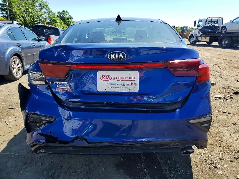 2019 KIA FORTE LXS  