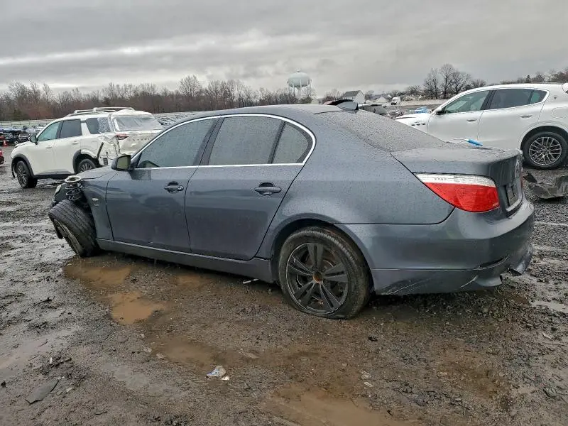 2010 BMW 528 XI  