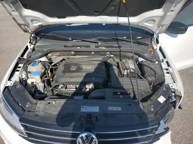 2016 VOLKSWAGEN JETTA SPORT  