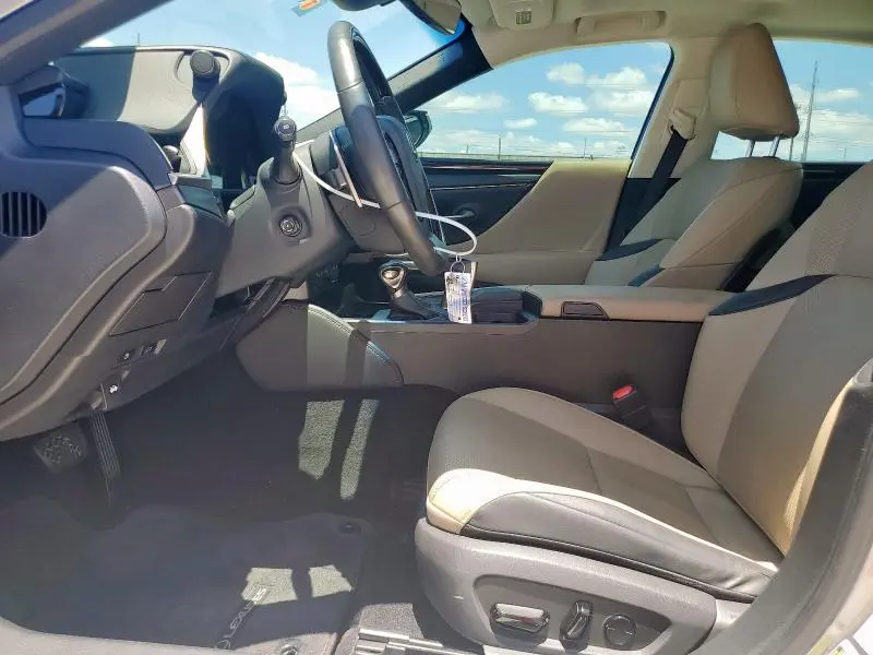 2019 LEXUS ES 350  