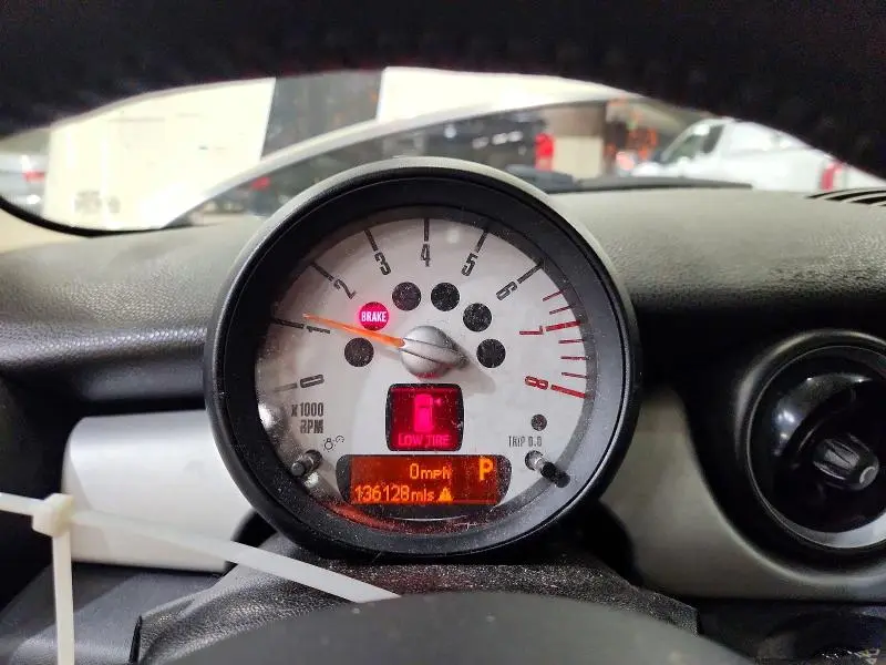 2012 MINI COOPER   