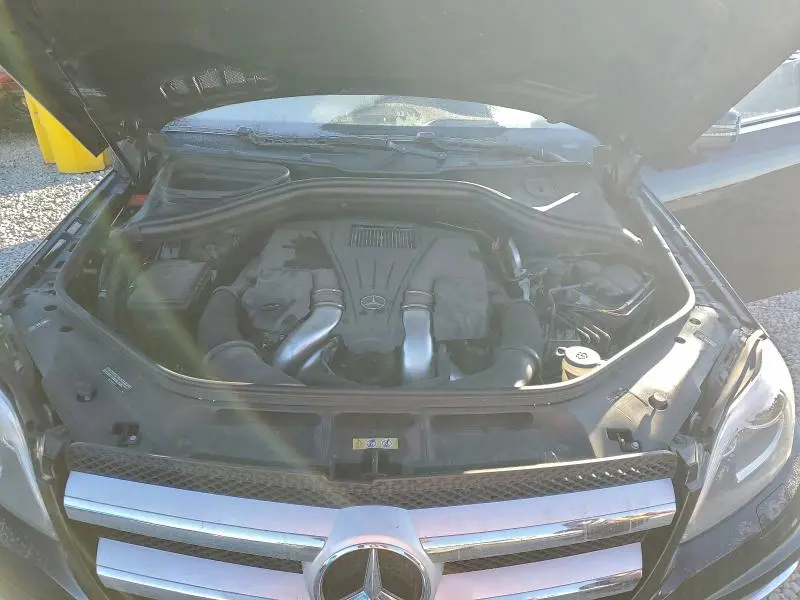 2015 MERCEDES-BENZ GL 550 4MATIC  