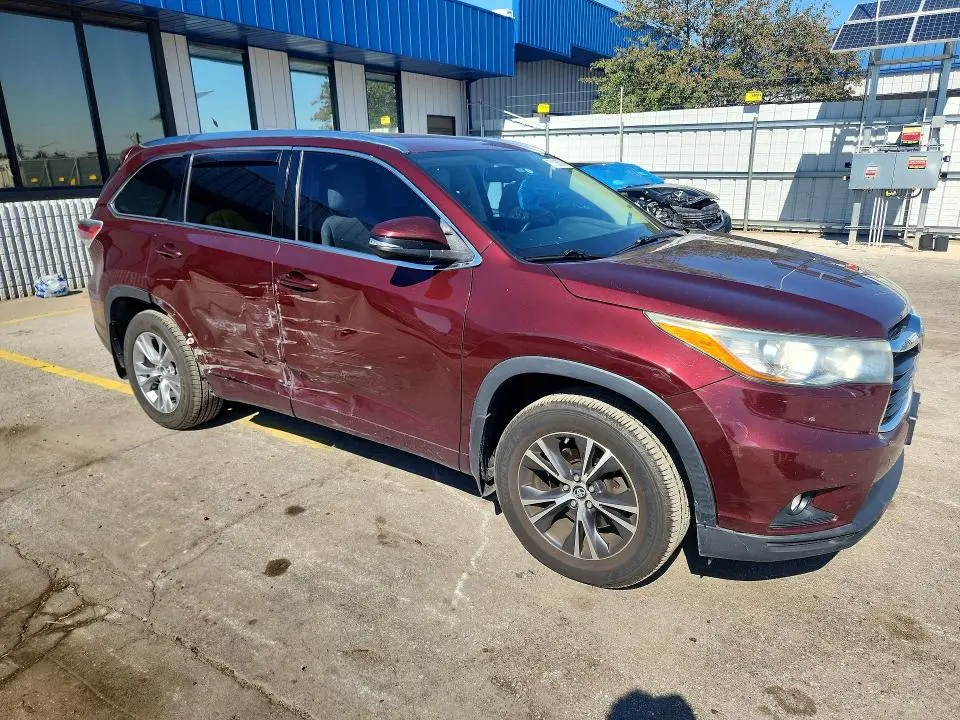 2016 TOYOTA HIGHLANDER XLE  