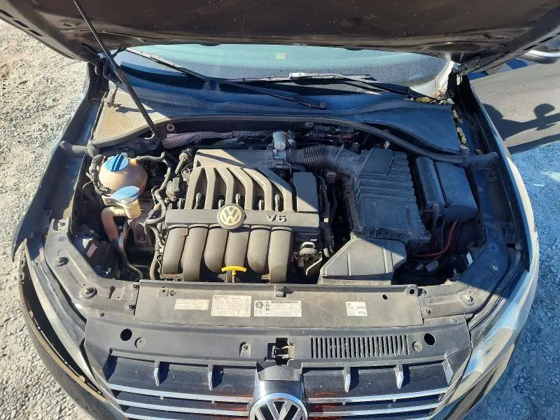 2014 VOLKSWAGEN PASSAT SE  