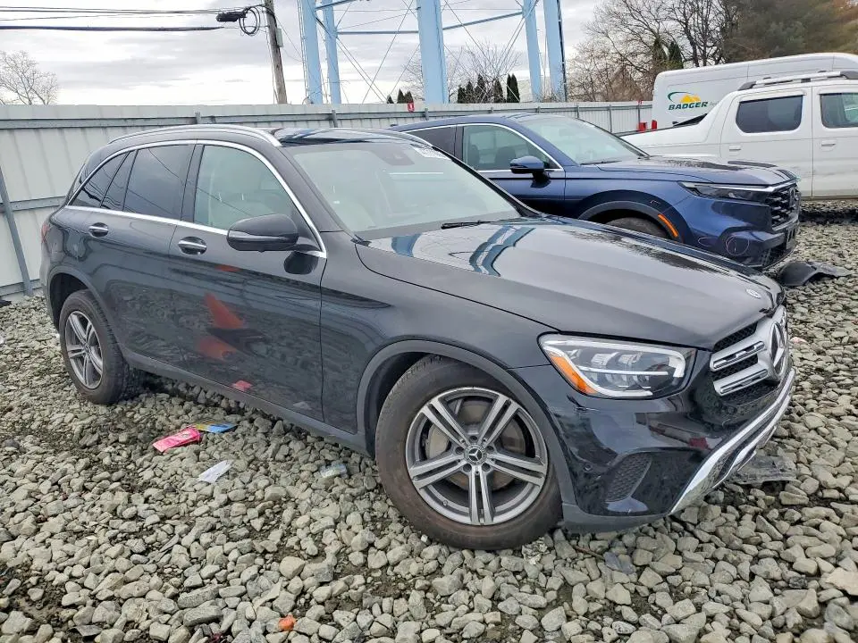 2021 MERCEDES-BENZ GLC 300 4MATIC  