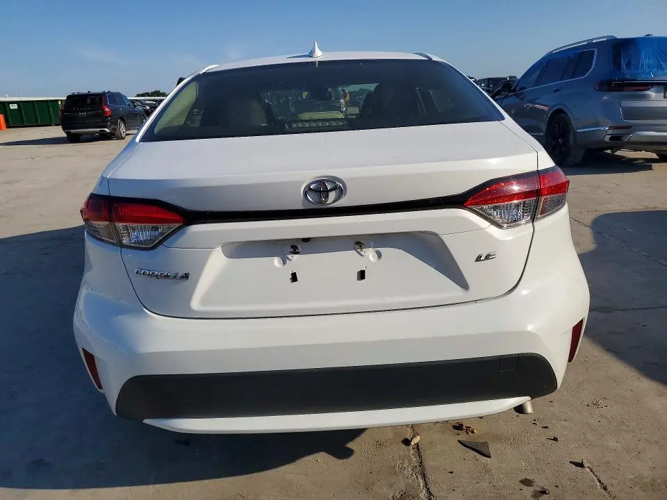 2021 TOYOTA COROLLA LE  