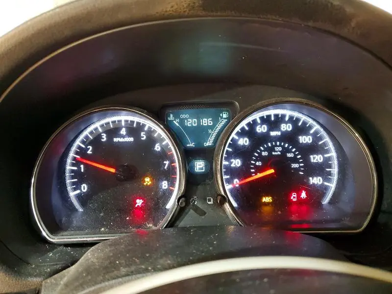 2019 NISSAN VERSA SV  