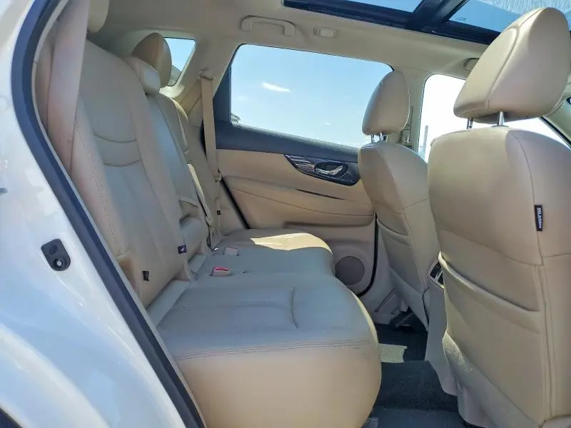 2017 NISSAN ROGUE SL  
