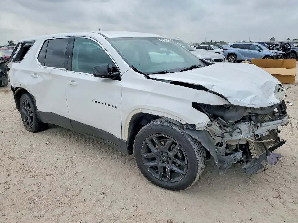 2020 CHEVROLET TRAVERSE LS  