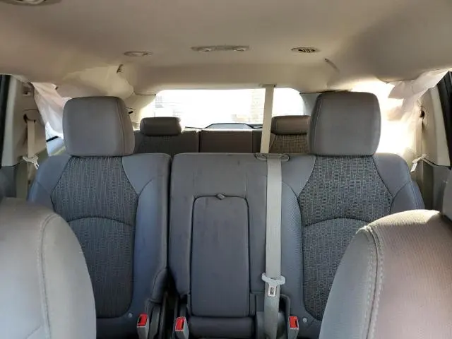 2014 CHEVROLET TRAVERSE LS  