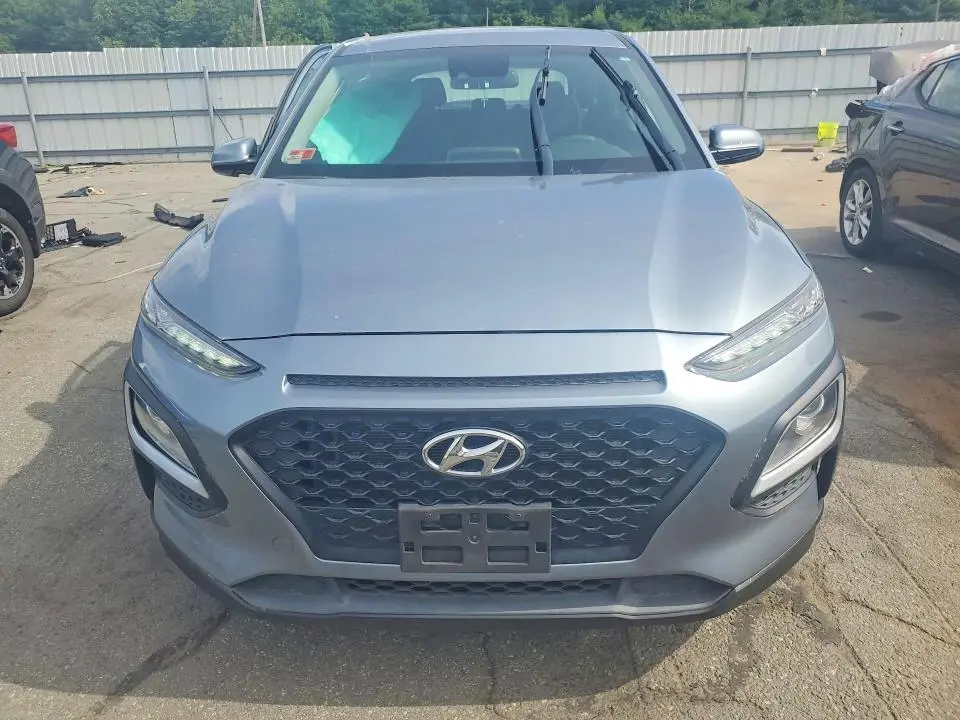 2020 HYUNDAI KONA SE  