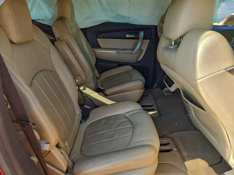 2010 GMC ACADIA SLT-2  