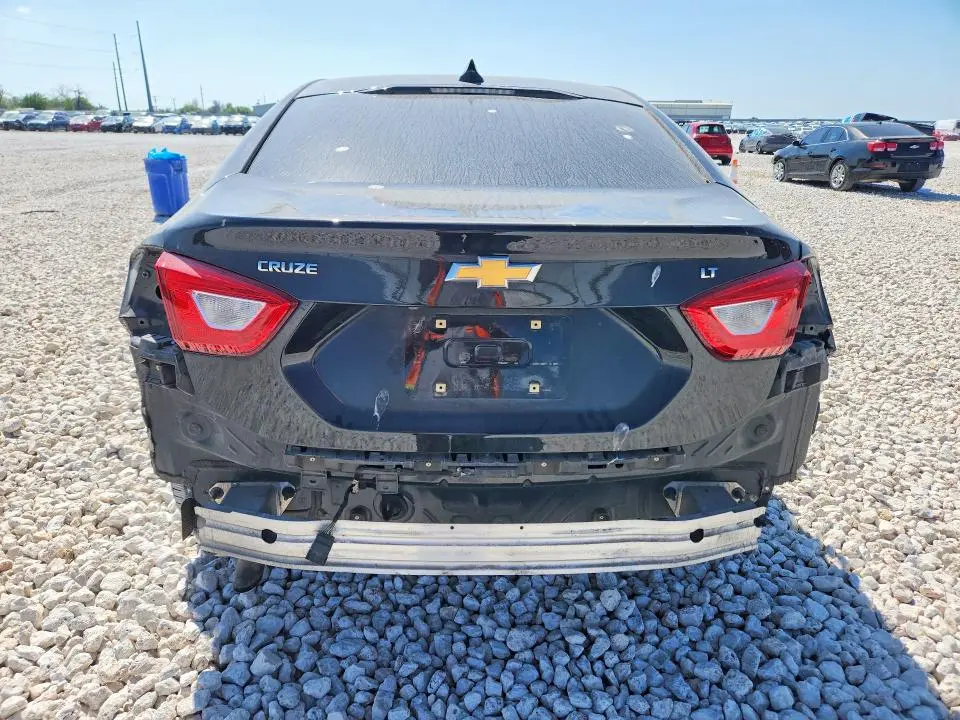 2019 CHEVROLET CRUZE LT  