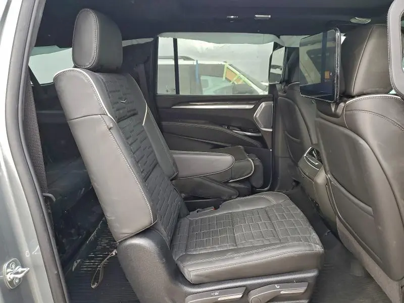 2025 CADILLAC ESCALADE V ESV  