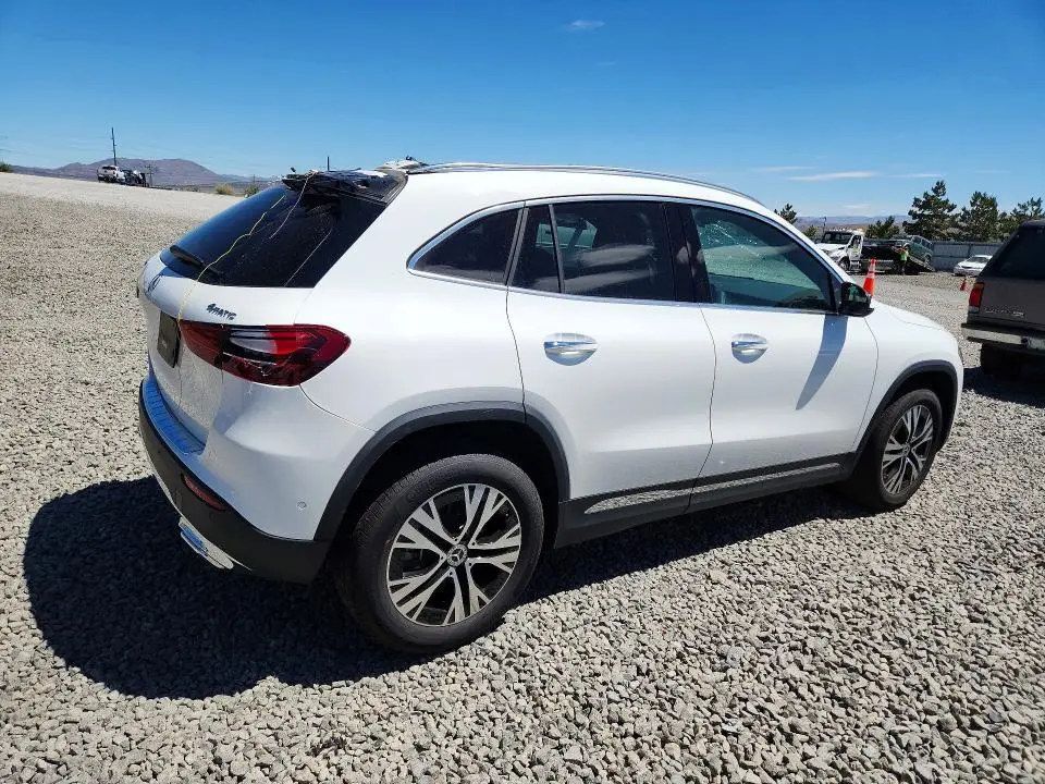 2025 MERCEDES-BENZ GLA 250 4MATIC  