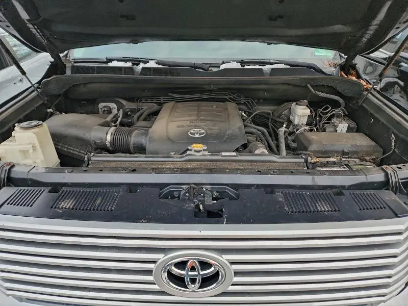 2017 TOYOTA TUNDRA CREWMAX LIMITED  