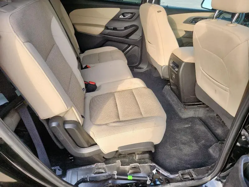 2022 CHEVROLET TRAVERSE LS  