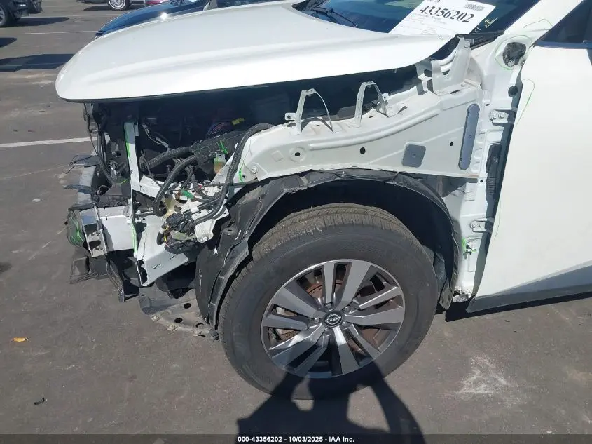 2022 NISSAN PATHFINDER SL 4WD