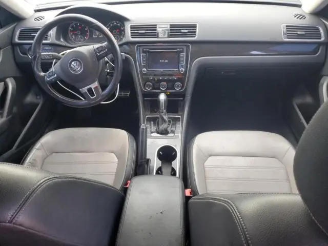 2015 VOLKSWAGEN PASSAT SE  