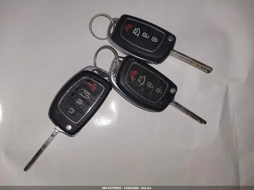 2015 HYUNDAI SANTA FE SPORT 2.4L