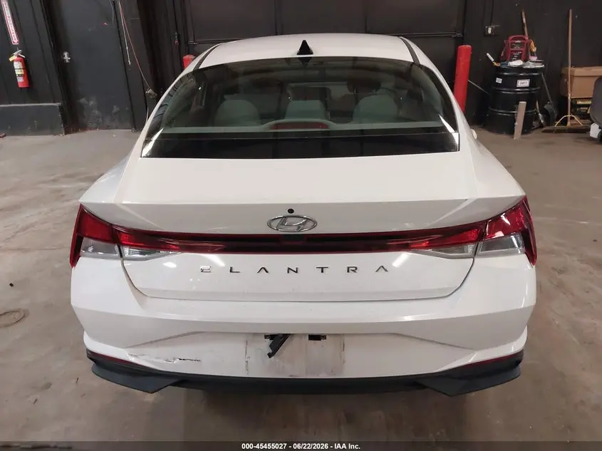 2021 HYUNDAI ELANTRA SE