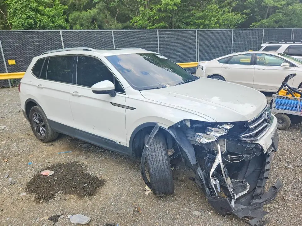 2023 VOLKSWAGEN TIGUAN SE  