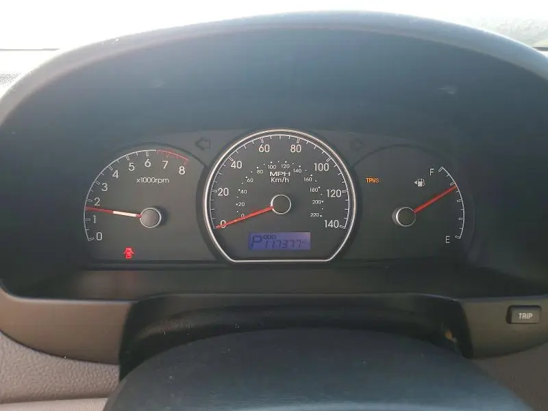 2010 HYUNDAI ELANTRA BLUE  