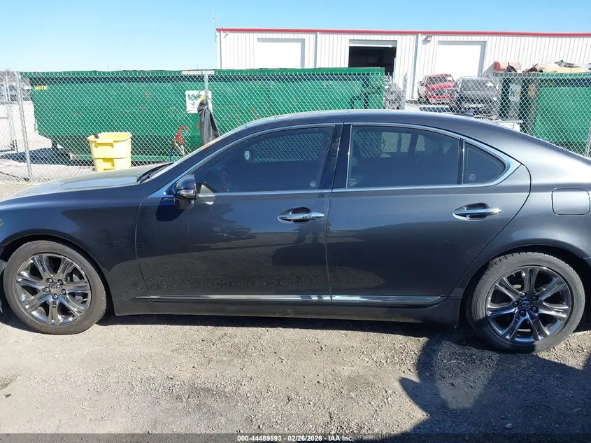 2010 LEXUS LS 460  
