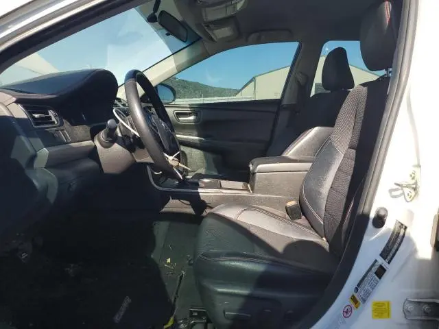 2016 TOYOTA CAMRY LE  