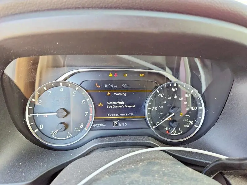 2022 NISSAN TITAN SV  