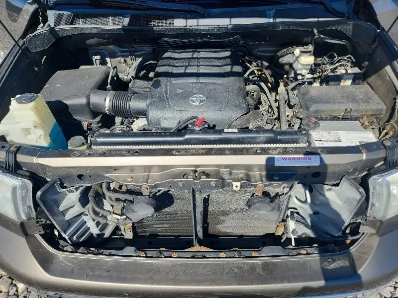 2013 TOYOTA TUNDRA DOUBLE CAB SR5  