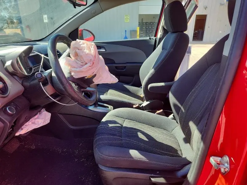 2015 CHEVROLET SONIC LT  