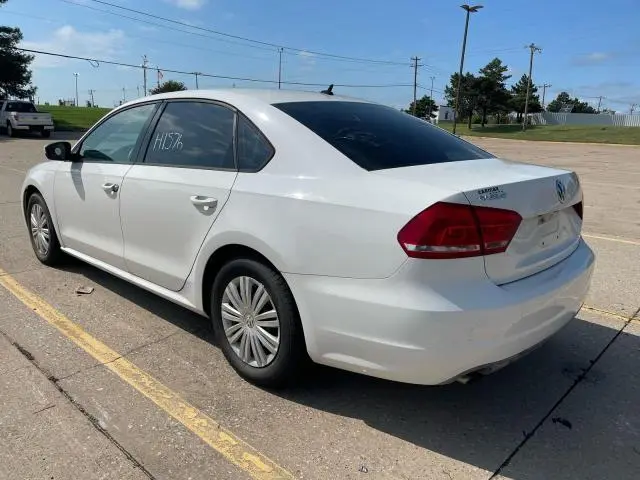 2014 VOLKSWAGEN PASSAT S  