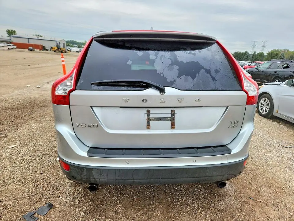 2011 VOLVO XC60 T6  