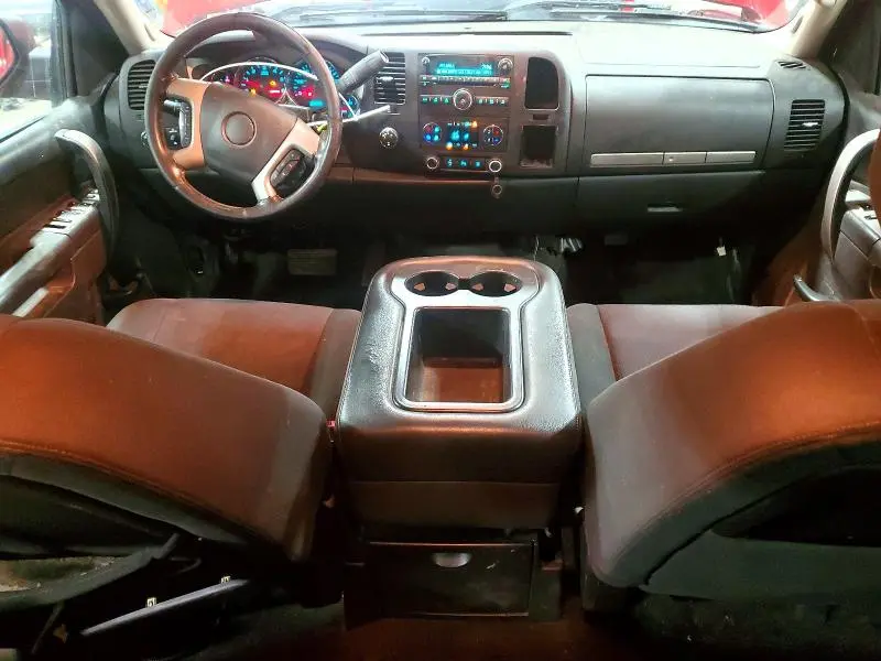 2011 CHEVROLET SILVERADO K1500 LT  