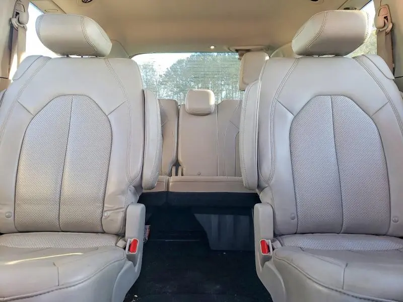 2021 CHRYSLER VOYAGER   