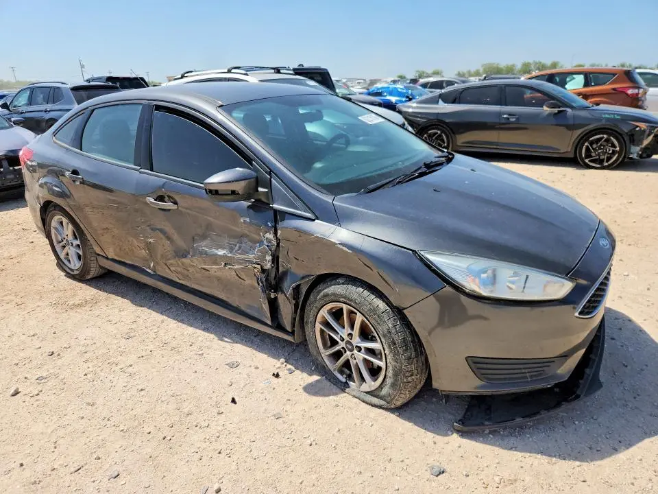 2016 FORD FOCUS SE  