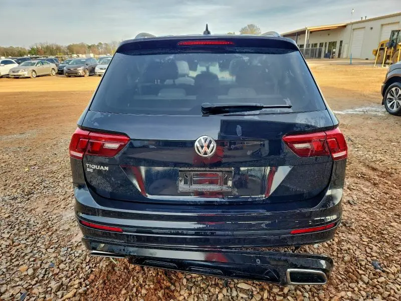 2021 VOLKSWAGEN TIGUAN SE  