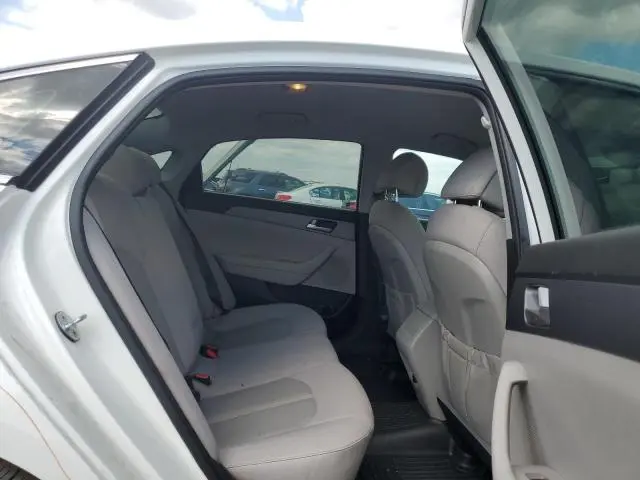 2017 HYUNDAI SONATA SE  