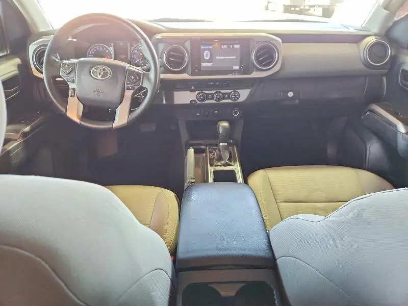 2017 TOYOTA TACOMA SR5 V6  