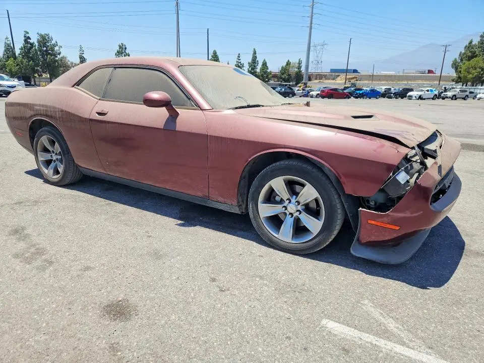 2015 DODGE CHALLENGER SXT  
