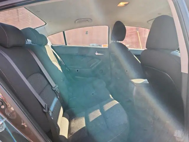 2017 KIA FORTE LX  