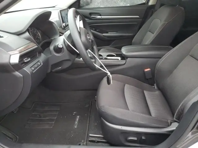 2023 NISSAN ALTIMA SV  